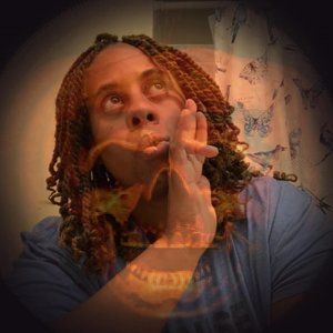 Meet your Posher, Kellera